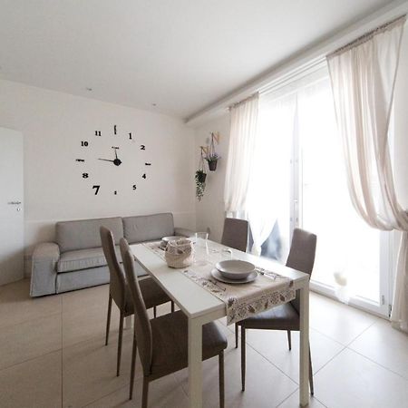 Slow Chic Apartment Ganzirri Mesina Exterior foto