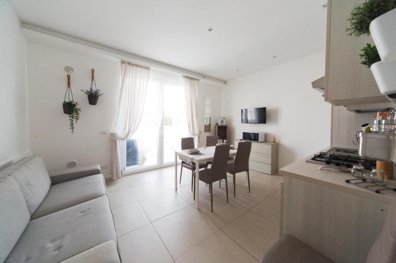 Slow Chic Apartment Ganzirri Mesina Exterior foto
